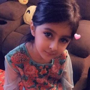 Meet your Posher, Sadia